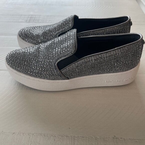 MICHAEL KORS TRENT GLITTER-CHAIN MESH SLIP-ON SNEAKERS BLACK/SILVER 6.5 M NWOB - Picture 4 of 11